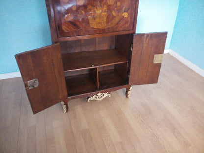 Cassettiera secrétaire luigi xvi in legno con intarsi decorativi e due ante su gambe curve in marmo 800