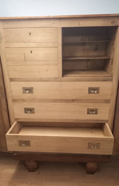 Mobile cassettiera in legno noce inizi 900 restaurata con cassetti e vano a scaffale beige