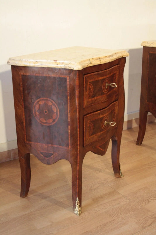 Antico comodino in stile luigi xv in bois de rose con piano in marmo e intarsi decorativi restaurato