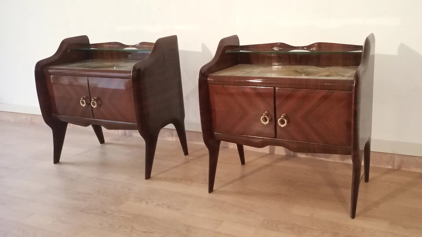 Pair di comodini mid-century modern italiano in palissandro con gambe curve e ante doppie design anni 50