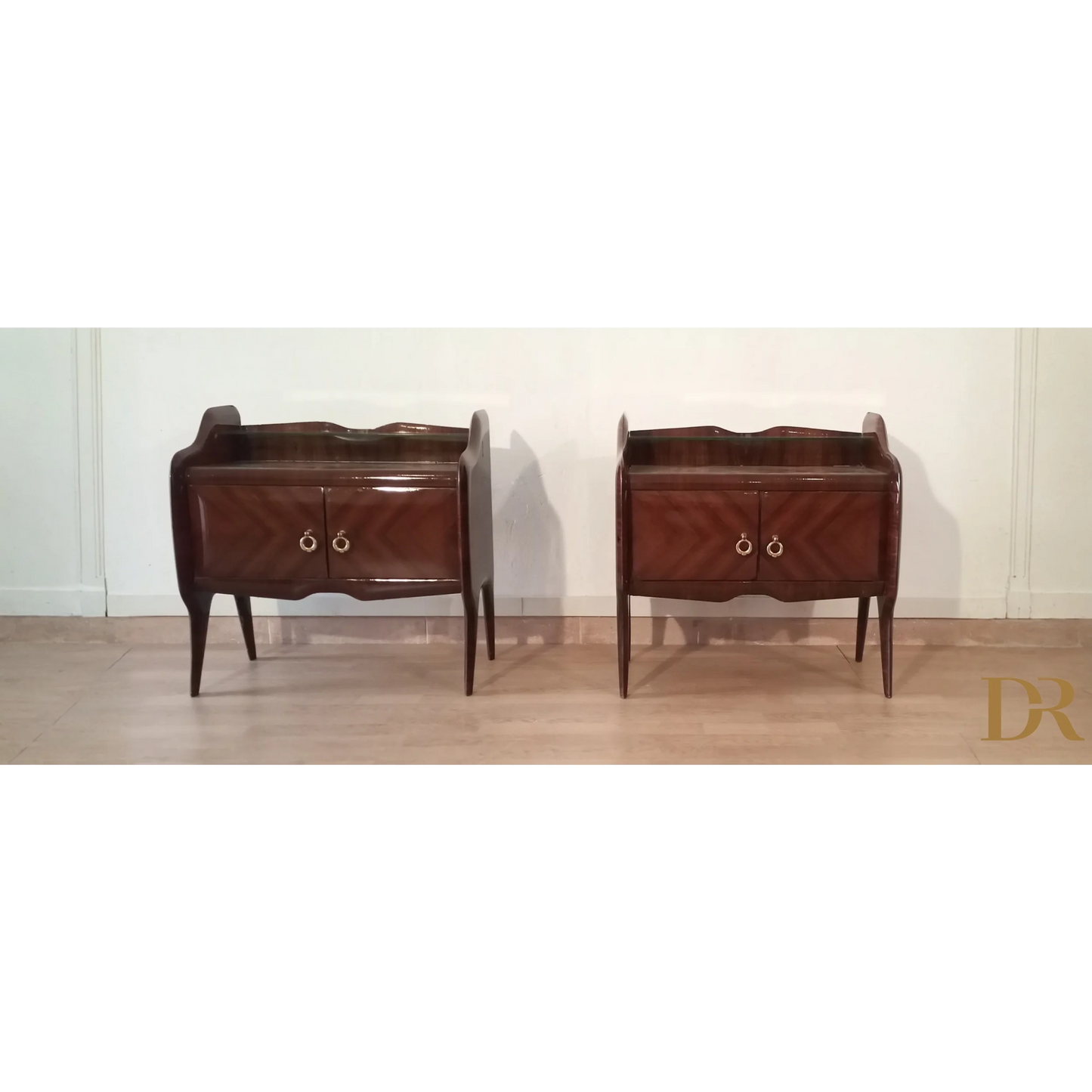 Pair di comodini in palissandro Anni 50 design mid-century modern italiano con dettagli in ottone