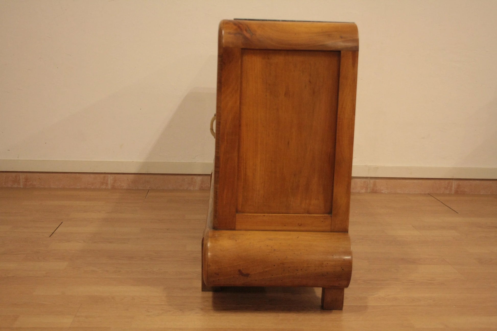 Toeletta in noce art decò anni 50 con comodino in legno vintage per arredamento mid century modern