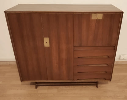Mid-century modern credenza edmondo palutari restaurata in legno con sportelli scorrevoli e cassetti design 1950 vintage