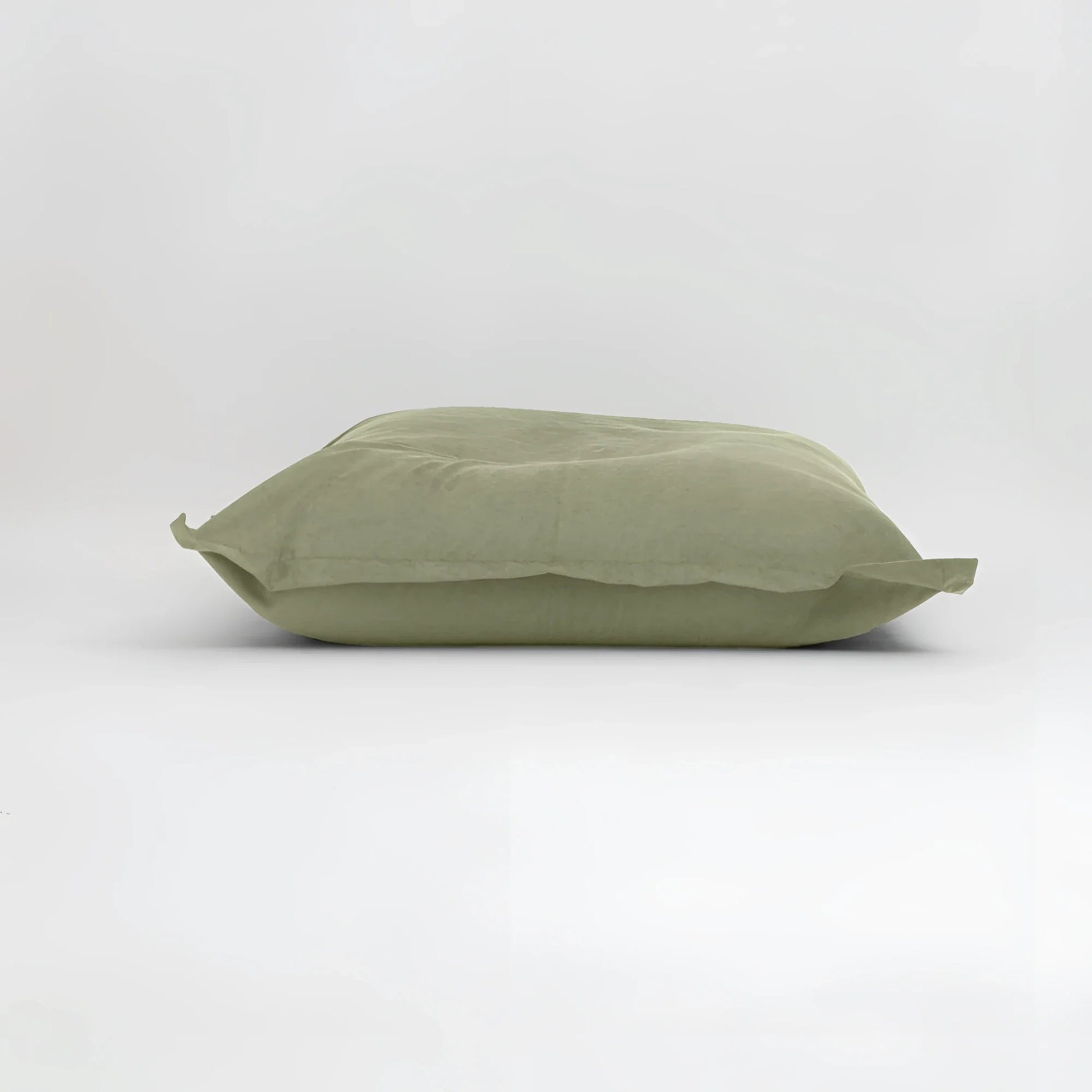 Maxi cuscino firenze in lino verde salvia morbido con design semplice e dimensioni generose infinito abbraccio