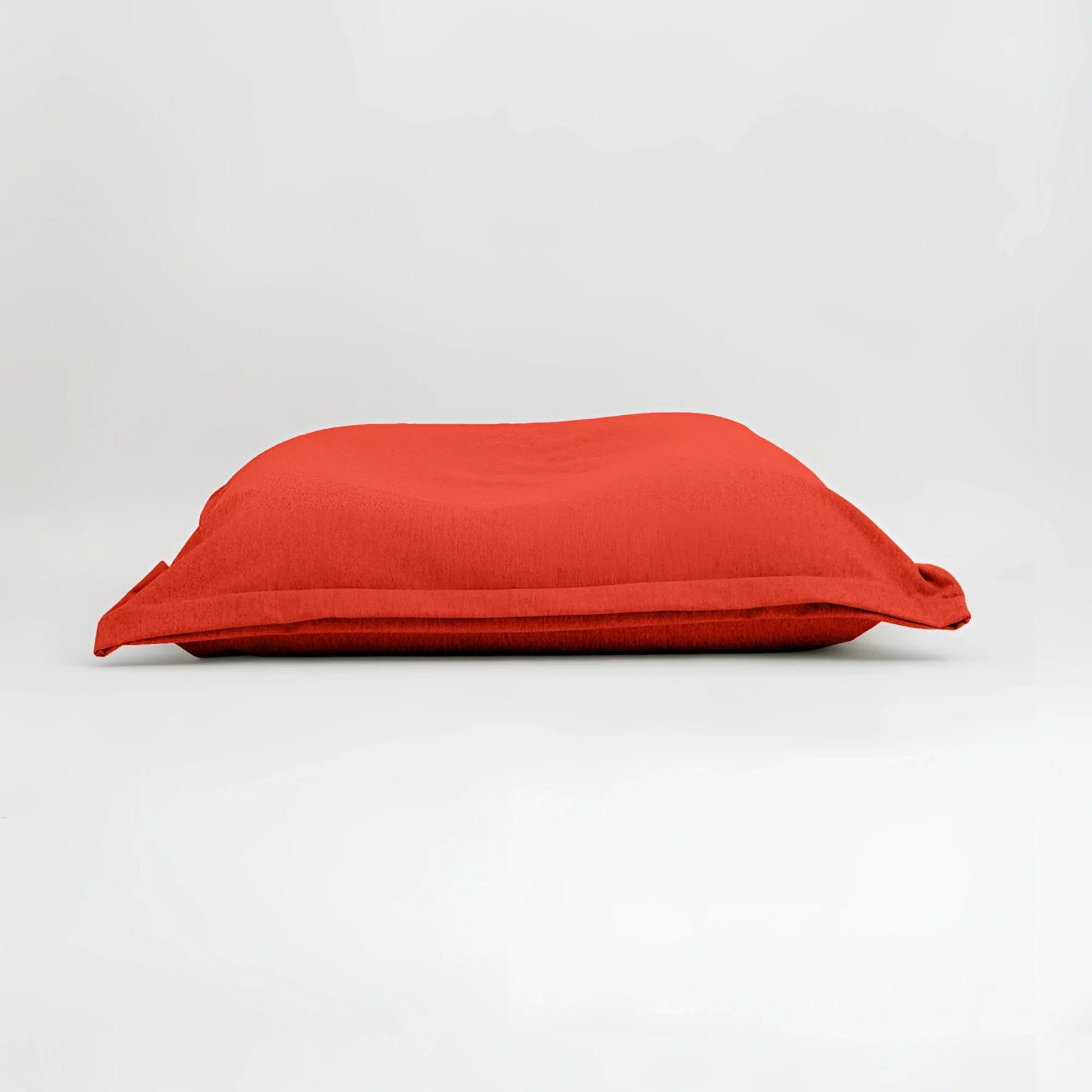 Maxi cuscino firenze rosso vibrante con tessuto morbido e cuciture pulite dimensioni generose per infinito abbraccio