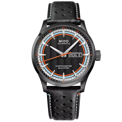 Black leather strap con design perforato e cuciture bianche con mido multifort chronometer nero con accenti arancio e azzurro