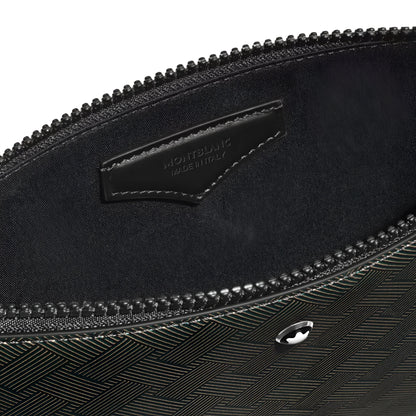 Interno della montblanc pochette extreme 3.0 kaki con tessuto strutturato e etichetta in pelle cucita distintivo motivo extreme elegante compagna