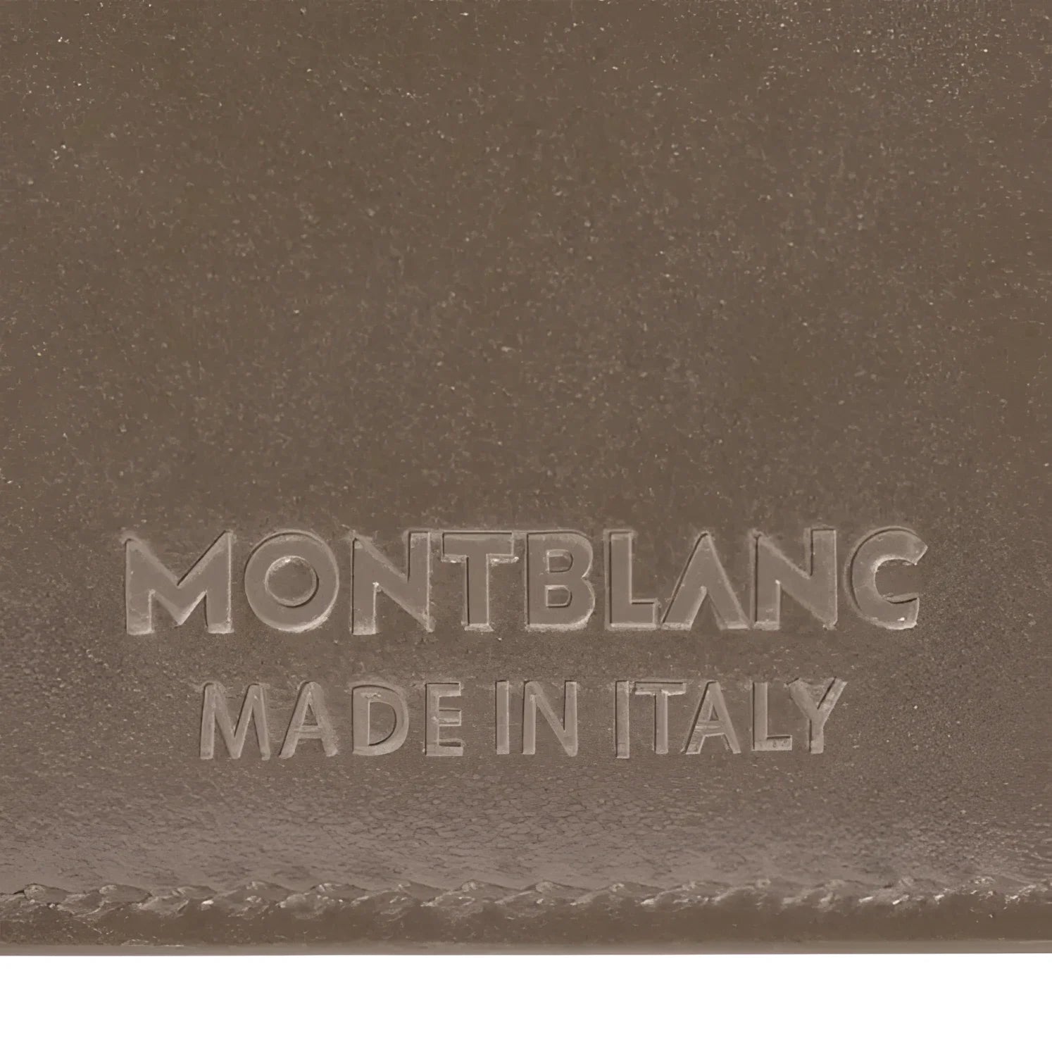 Portafoglio meisterstück montblanc in pelle lucida mastice marrone con tasche extra e branding montblanc made in italy embossato