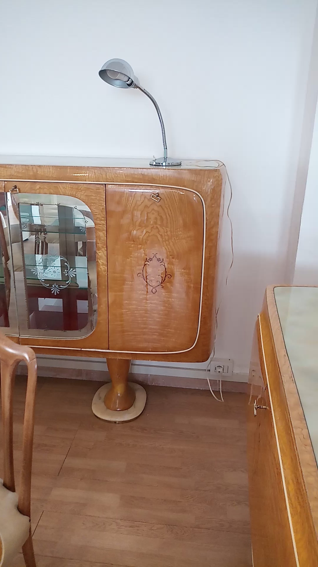 Mobile bar credenza Mid-Century con dettagli Art Déco — Vittorio Dassi, Italia, anni '50