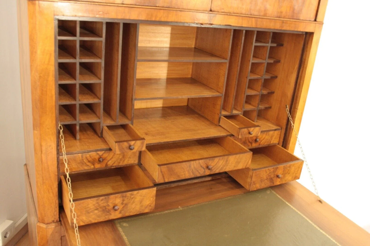 Splendido secretaire umberto scrittoio credenza umbertino in rovere massello con molteplici scomparti e cassetti pull-out