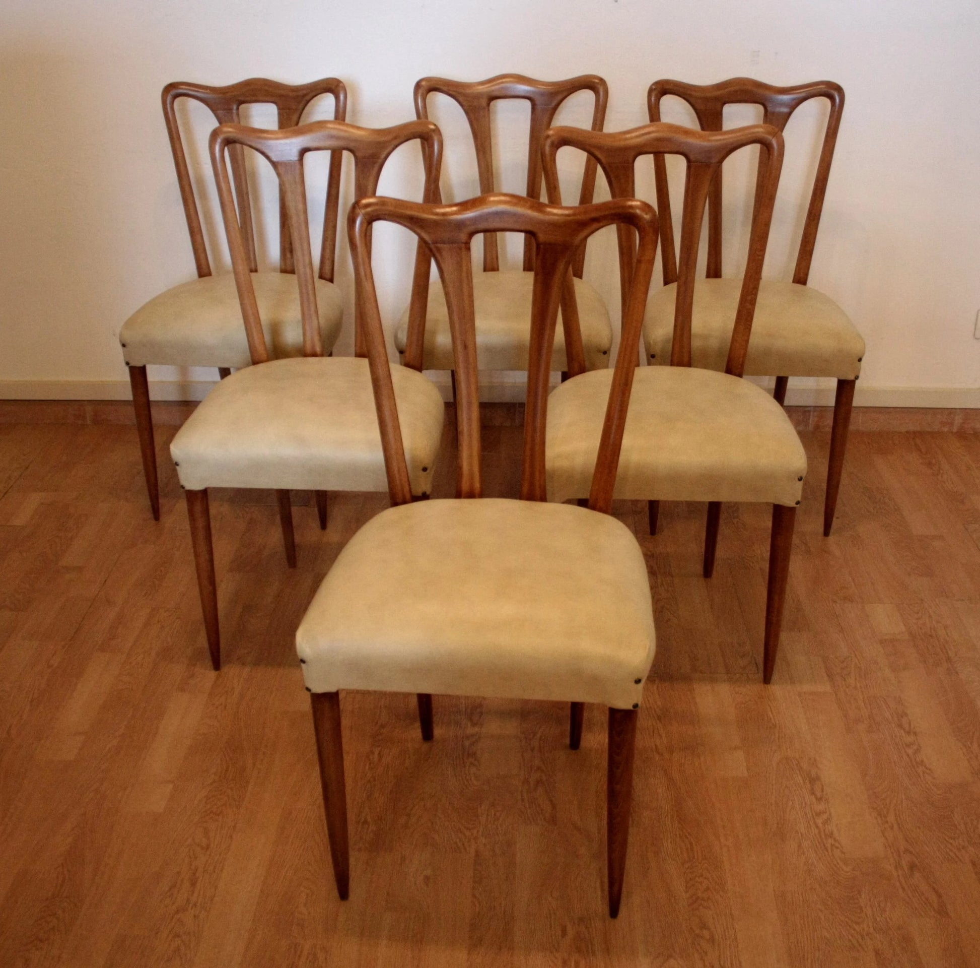 Set 6 sedie mid-century modern design italiano prodotte negli anni 60 con sedute in similpelle bianca in perfette condizioni